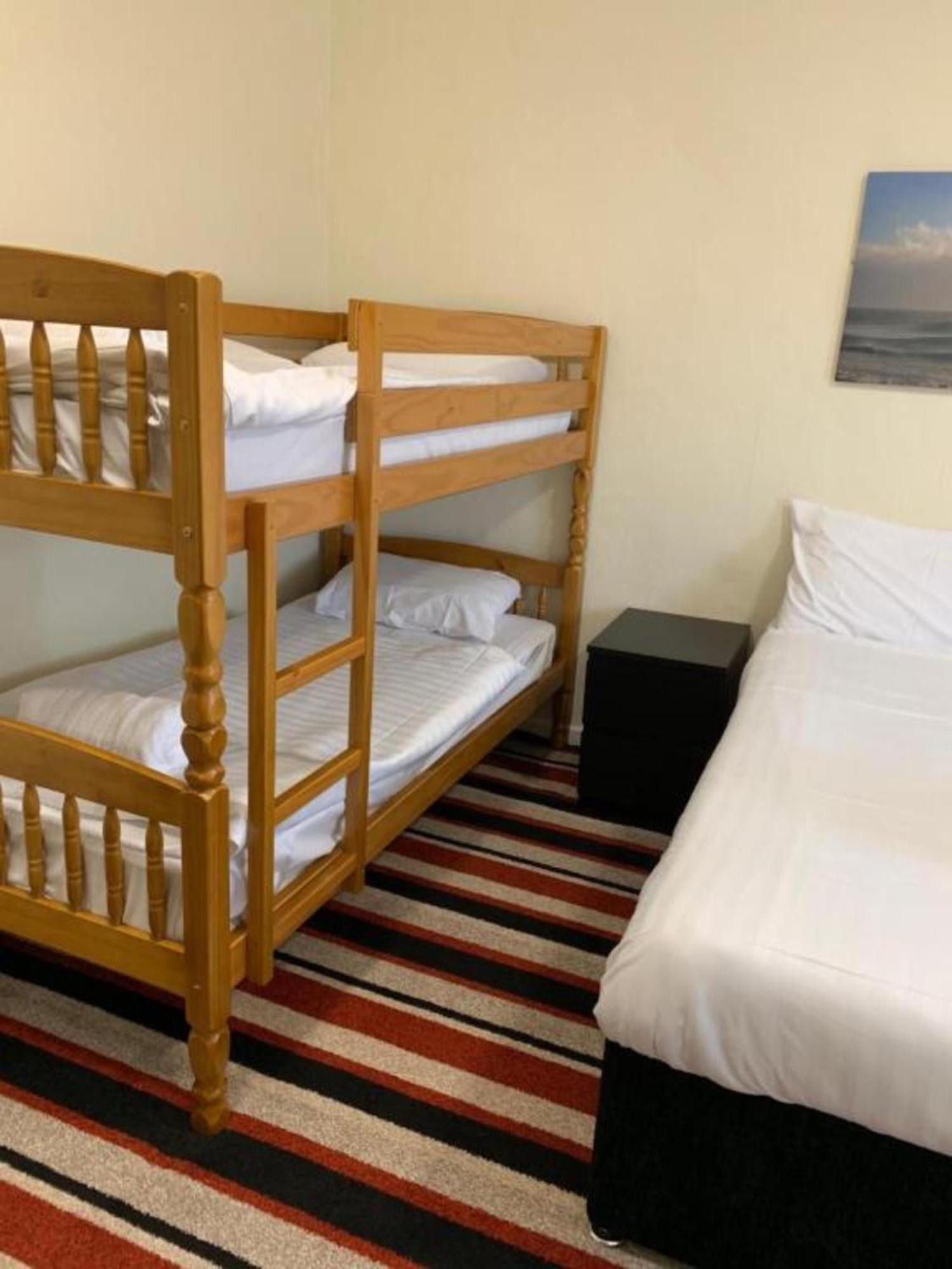 Oyo Wave Crest Hotel Blackpool Extérieur photo