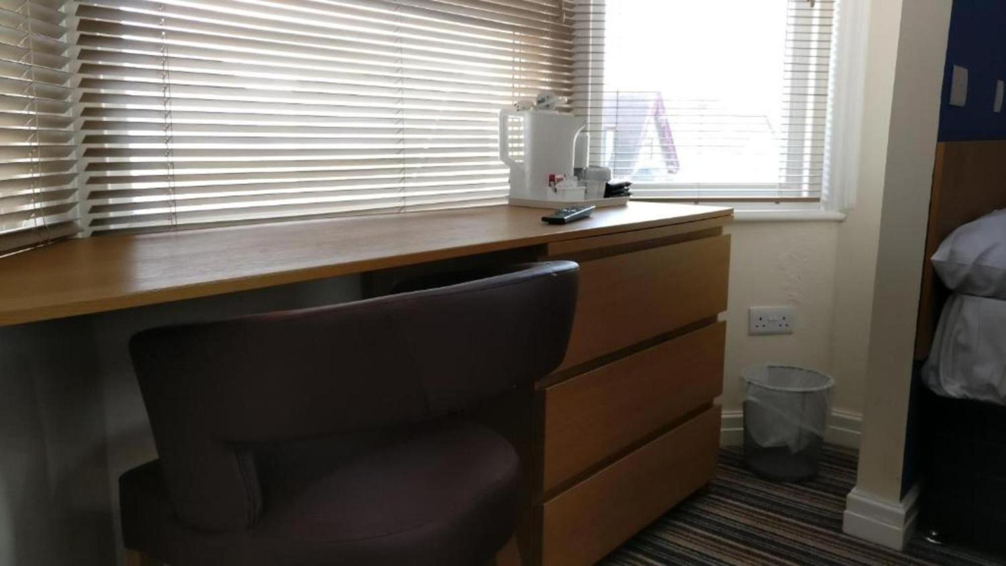 Oyo Wave Crest Hotel Blackpool Extérieur photo
