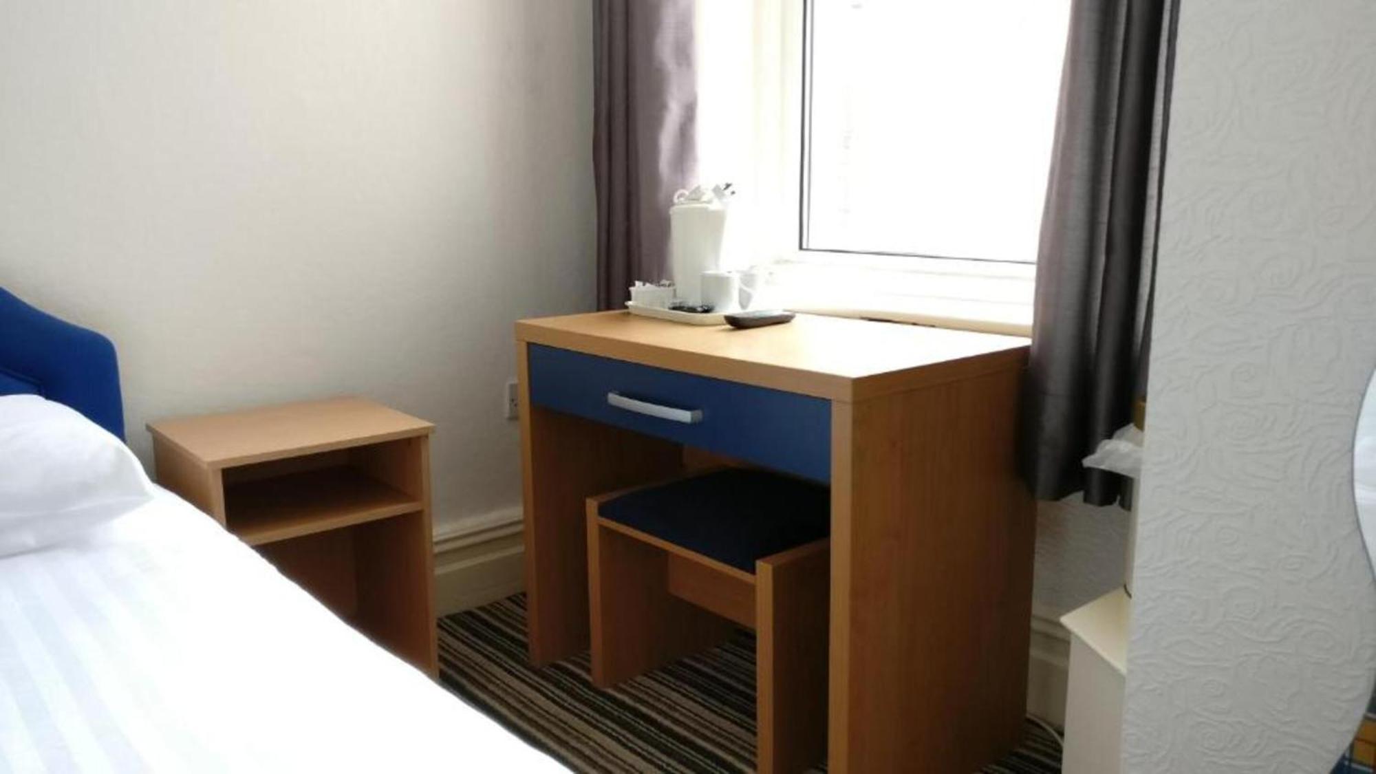 Oyo Wave Crest Hotel Blackpool Extérieur photo